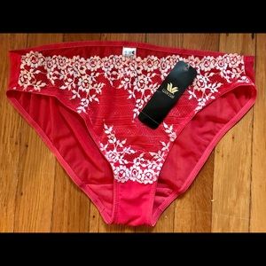 NWT - Wacoal Pink/Red Floral Lace Panty - Medium